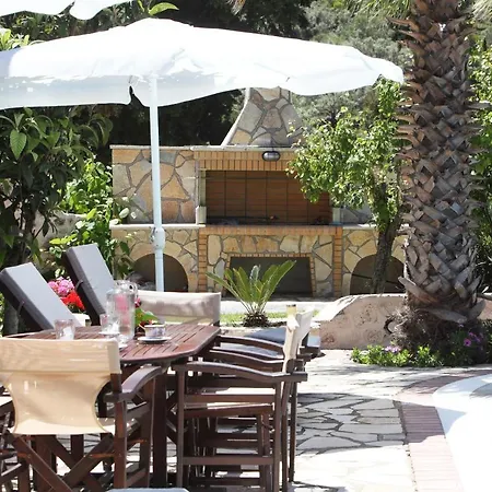 Goudis * Tsoukaládhes