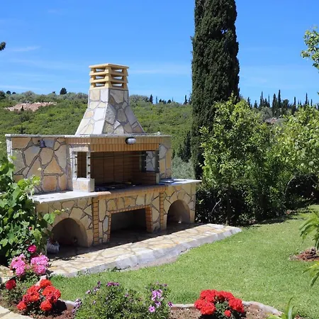 Goudis Tsoukaládhes