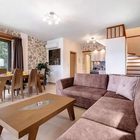Villa Goudis *